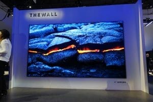 Der Schwarzwert von "The Wall" ist perfekt, da jeder Pixel seine eigenes Licht und Farbe emittiert und komplett ausgeschalten werden kann