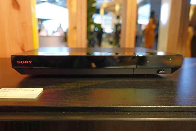 Überraschung: Sony stellt Update für Sony UBP-X700 4K Blu-ray-Player bereit