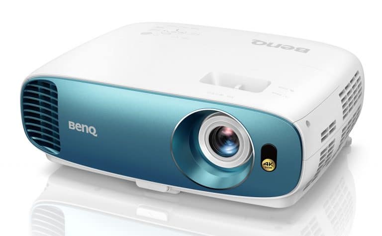 BenQ TK800: 4K Beamer punktet mit HDR, 3.000 Lumen und Fußball-Modus