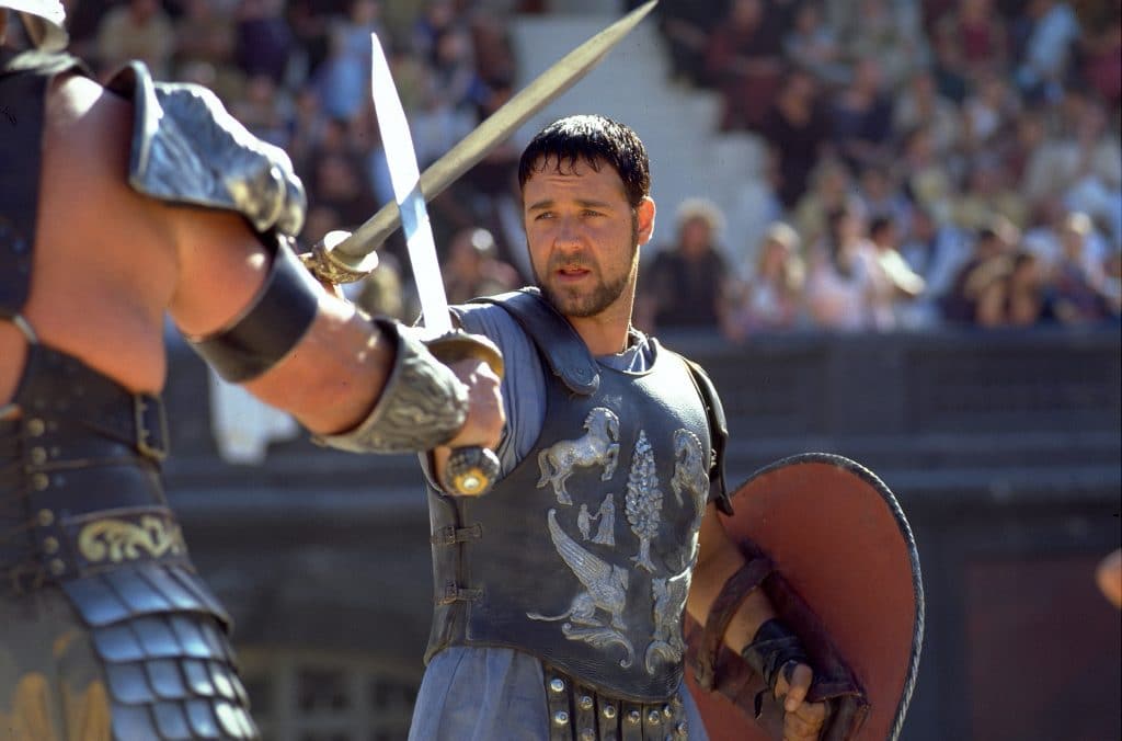 Maximus Decimus Meridius gespielt von Russell Crowe. Für diese Rolle erhielt Crowe einen Oskar als bester Hauptdarsteller