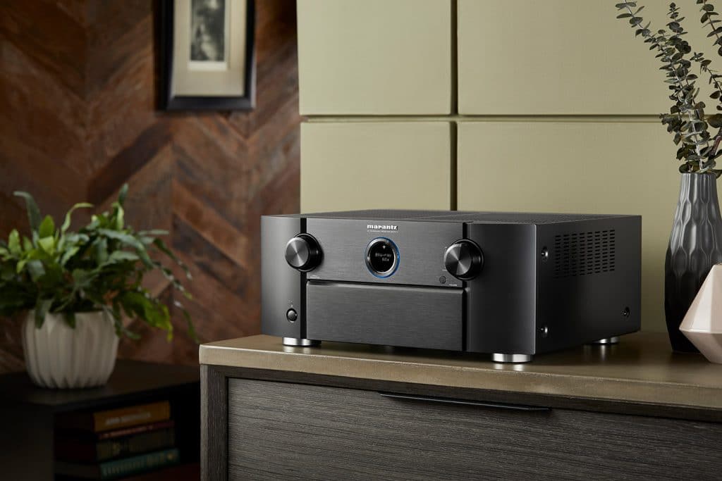 Der High-End-AV-Receiver SR7013 von Marantz