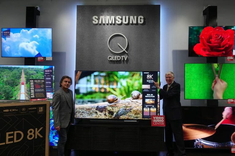 So verkauft man 8K-Fernseher im Wert von 285.000 US-Dollar (Das Geheimnis: Wein und Käse)