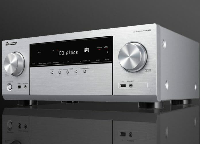 Der Pioneer VSX-934 AV-Receiver bietet mehr Leistung und Ausstattung als sein Vorgänger