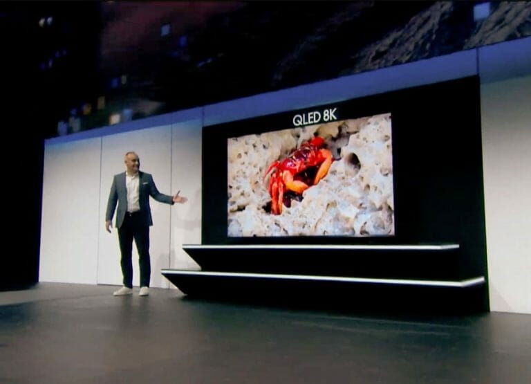 Samsung präsentiert seinen bislang größten 8K QLED mit 98 Zoll (CES 2019)