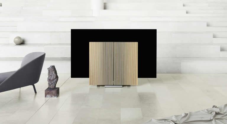 Bang & Olufsen: Beovision Harmony 77 Zoll OLED-TV bringt sich in Stellung