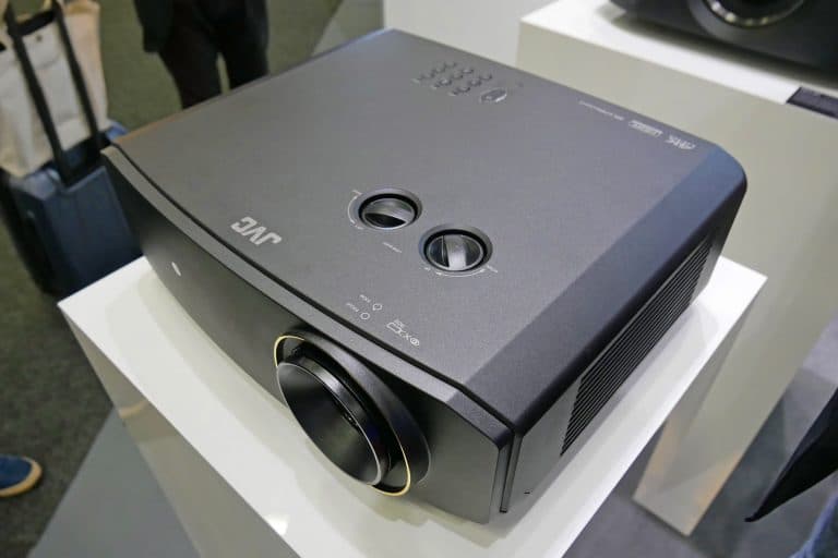 Neuer JVC LX-NZ3 Laser 4K UHD Projektor kommt im November 2019