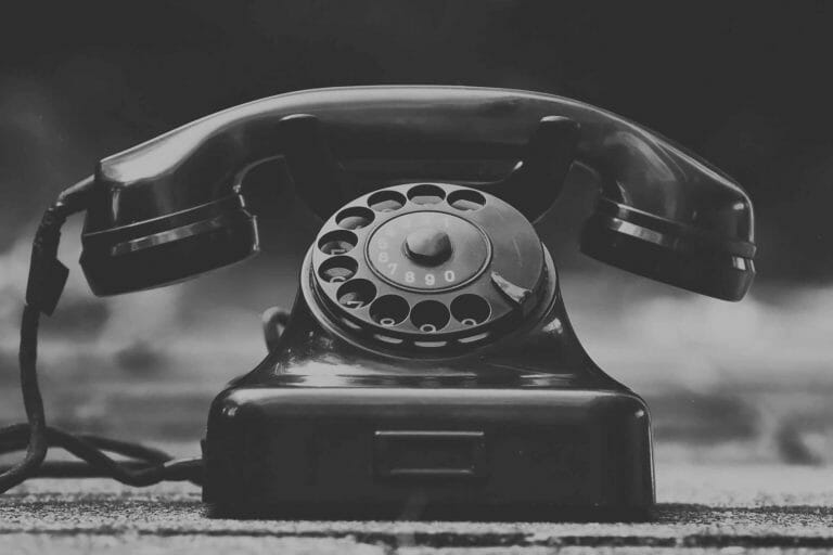 Bundesnetzagentur brummt Sky Strafe wegen „Telefonterrors“ auf