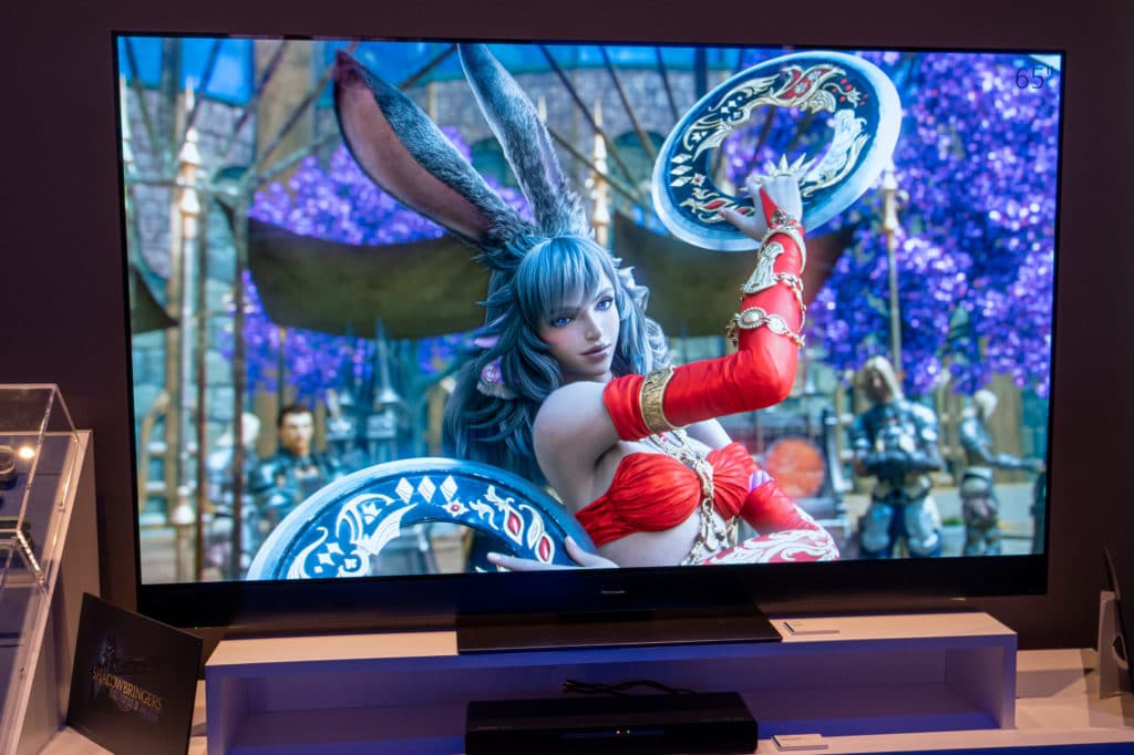 Panasonic HWZ2004 4K OLED TV in Aktion