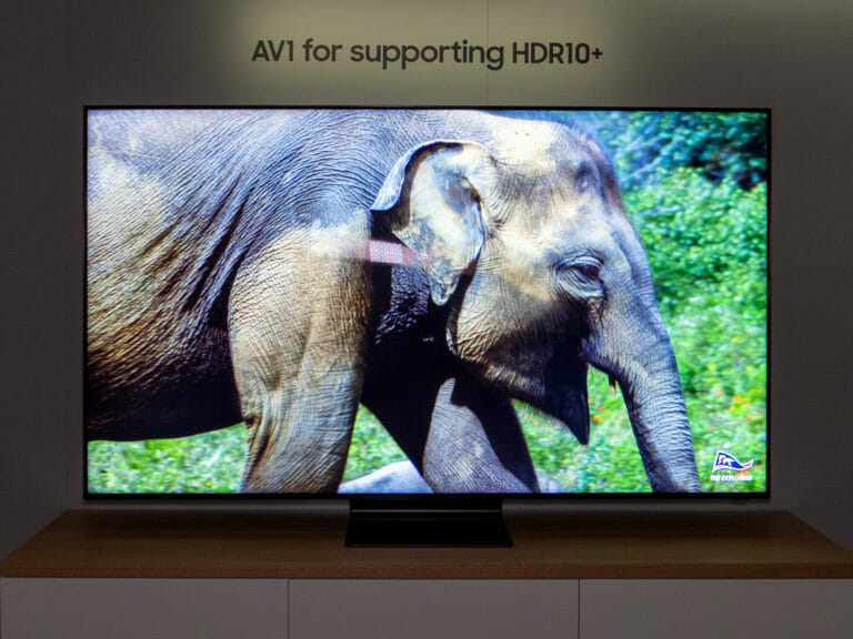 Samsungs Q800TS Serie soll den Einstieg in die 8K-Welt erleichtern