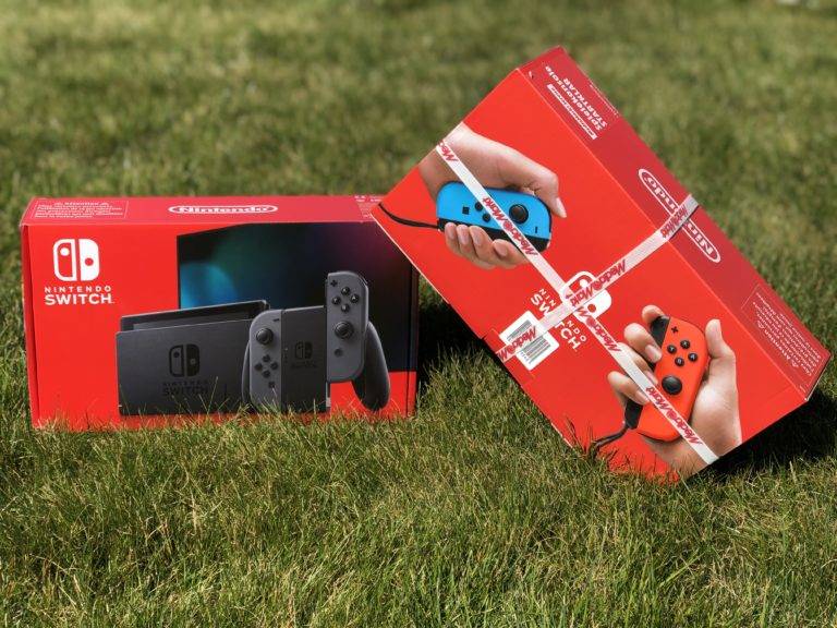 Wieder lieferbar: Nintendo Switch Konsole (Rot/Blau) auf MediaMarkt.de