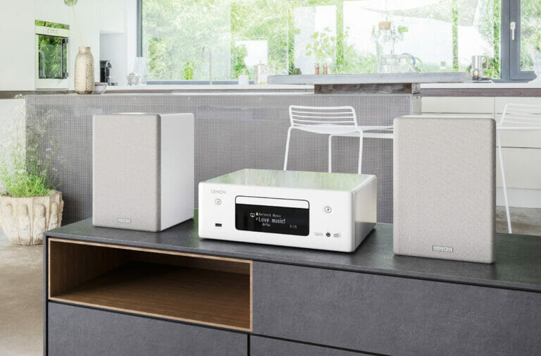 Denon CEOL-N11DAB: Netzwerk-Musiksystem mit einem CD-Player