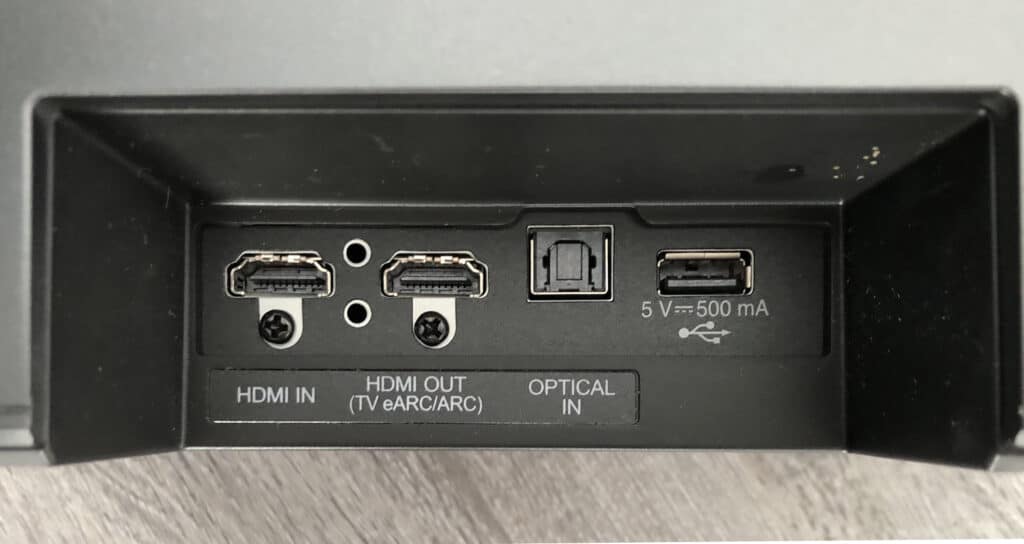 DSN8YG HDMI 2.1 Anschlüsse Rückseite