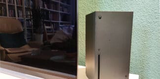 Die Xbox Series X wirkt im Wohnzimmer im Grunde wie ein Mini-PC.