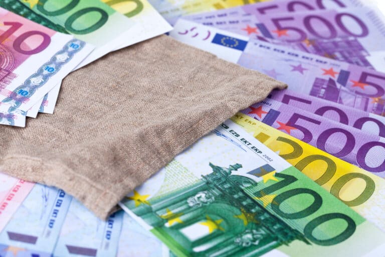 Rundfunkbeitrag bleibt zunächst bei 17,50 Euro im Monat