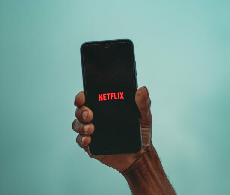 Netflix: Neuer Audiomodus verwandelt Filme und Serien zu Hörspielen