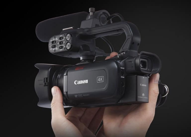 Canon XA45: Neuer kompakter 4K Camcorder mit 20x optischen Zoom