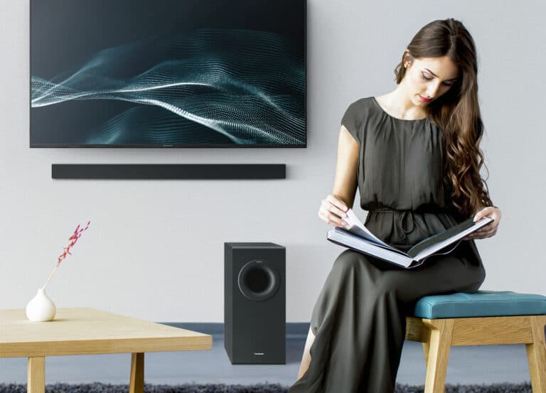 Panasonic SC-HTB496: Schlanke 2.1 Soundbar mit Subwoofer und 320 Watt Leistung