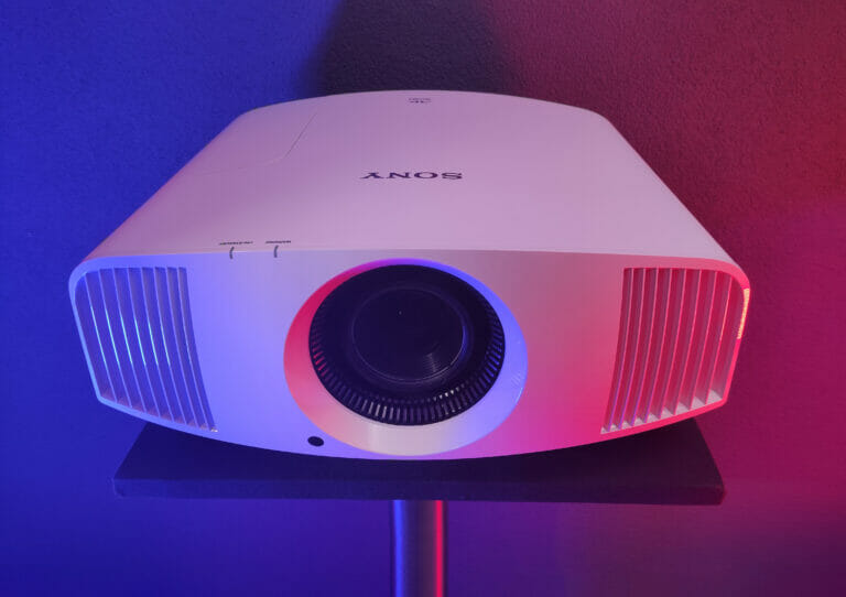 TEST: Sony VPL-VW290ES 4K-HDR-Projektor bietet High-End pur