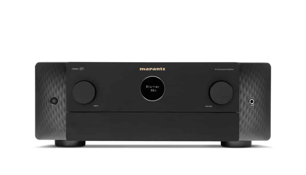 Front des Cinema 50 mit OLED-Bullauge und geschlossenem Panel