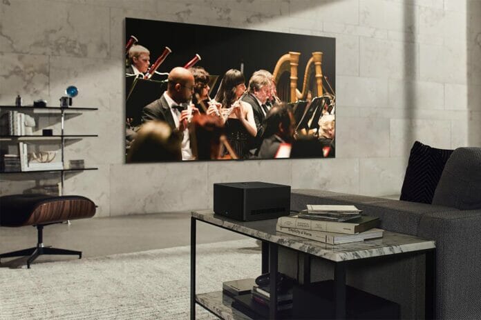 Der LG M3 Signature OLED TV in 97 Zoll empfängt Videosignale drahltos via 