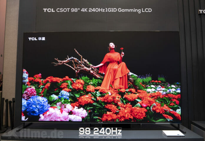 TCL hat auf der CES 2023 einen 4K-TV mit 240 Hz gezeigt.