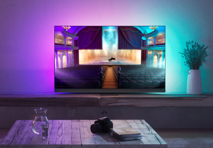 Philips sieht OLED-TVs mit Mikro-Linsen den QD-OLEDs als überlegen an.