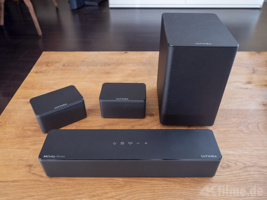 Die Hauptkomponenten: Die Soundbar, Subwoofer und Rear-Lautsprecher der Poseidon D60