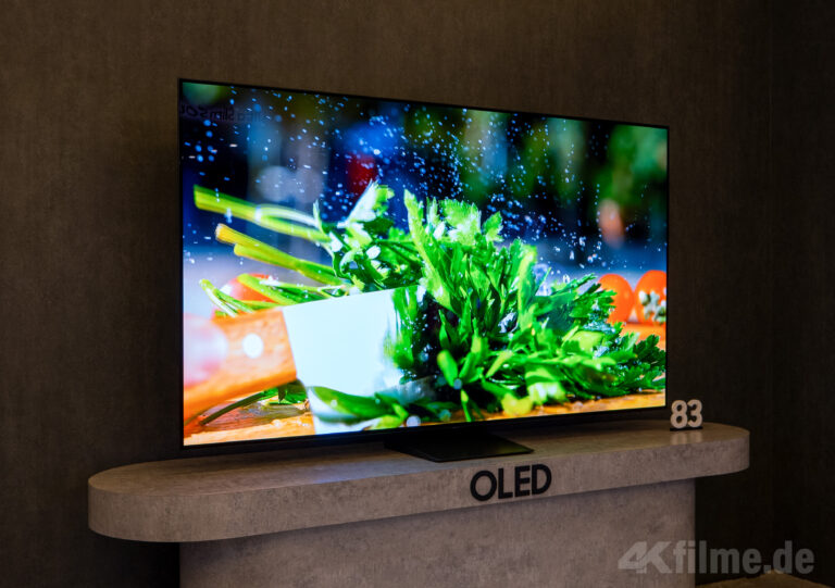 Max OLED: Neues Verfahren sorgt für bis zu dreimal hellere Displays
