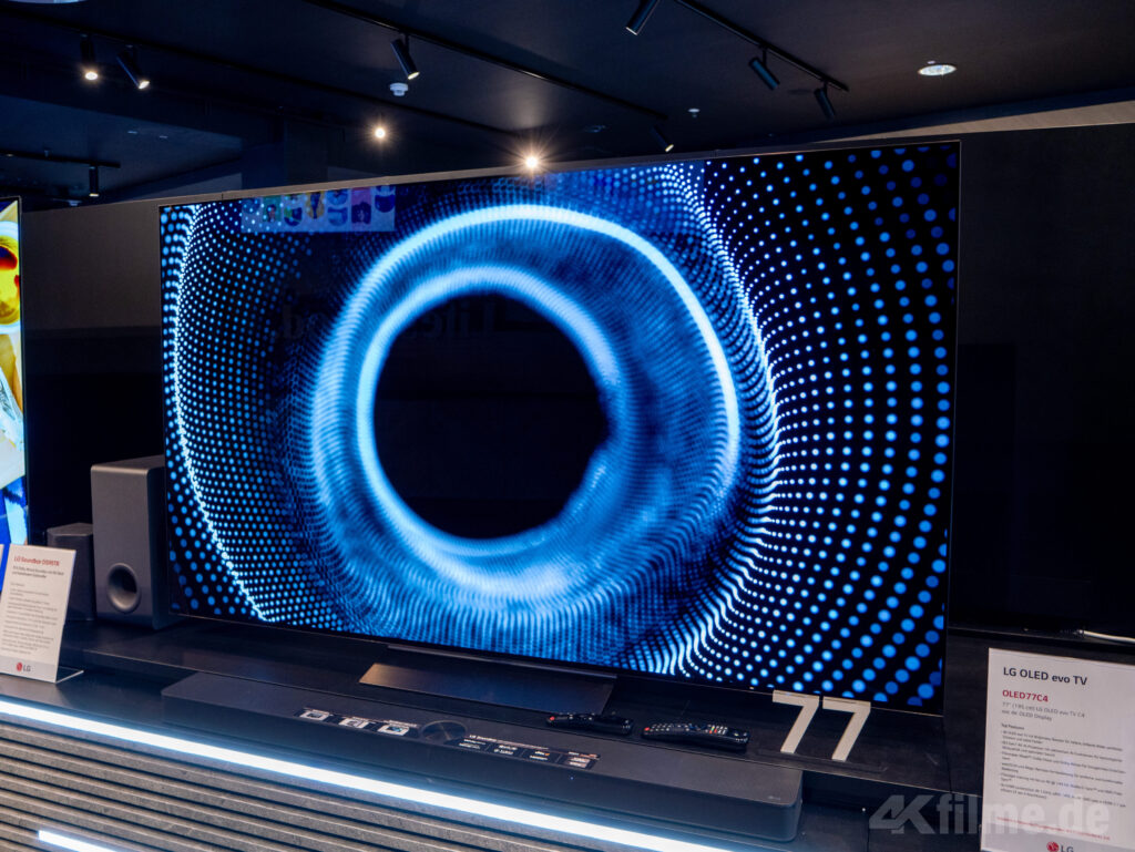 Vor allem die 77 Zoll OLED-Fernseher werden von LG in diesem Jahr viel günstiger angeboten, auch der LG C4 OLED TV
