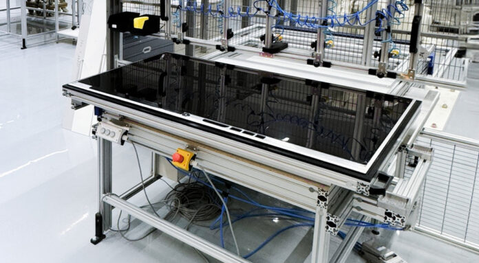 Loewe fertigt in Zukunft eigene OLED-Module in Deutschland.