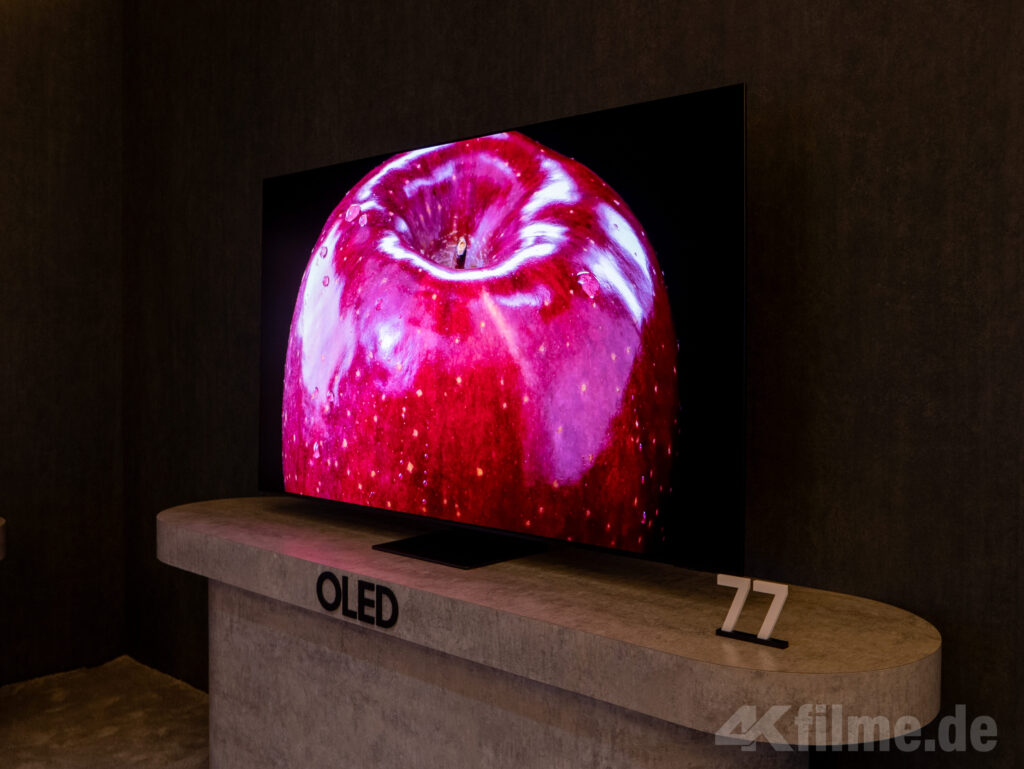 Ein QD-OLED TV mit 77 Zoll. Perfekte Farbbrillanz, hohe Helligkeit und ein extrem reflexionsarmes Display