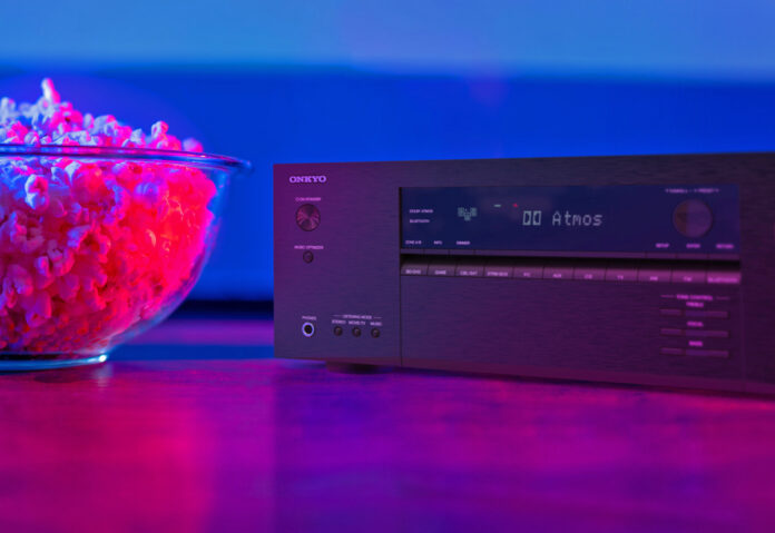 Der neue 8K-Reveiver Onkyo TX-SR3100.