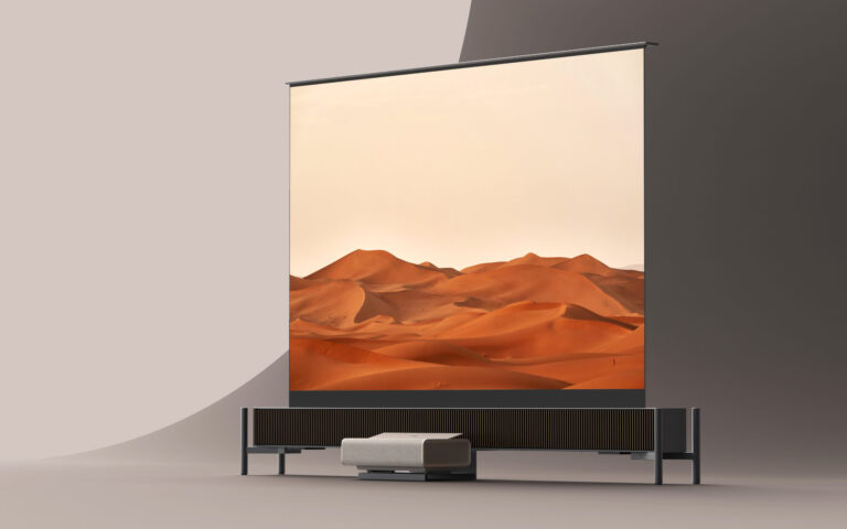 XGIMI Ascend: Beamer, Leinwand und Soundbar als Gesamtpaket