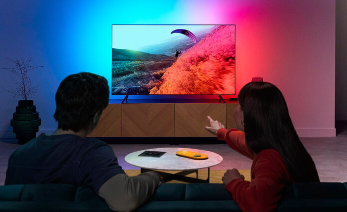 Signify macht sich mit der HDMI-Sync-Box von WiZ selbst Konkurrenz.