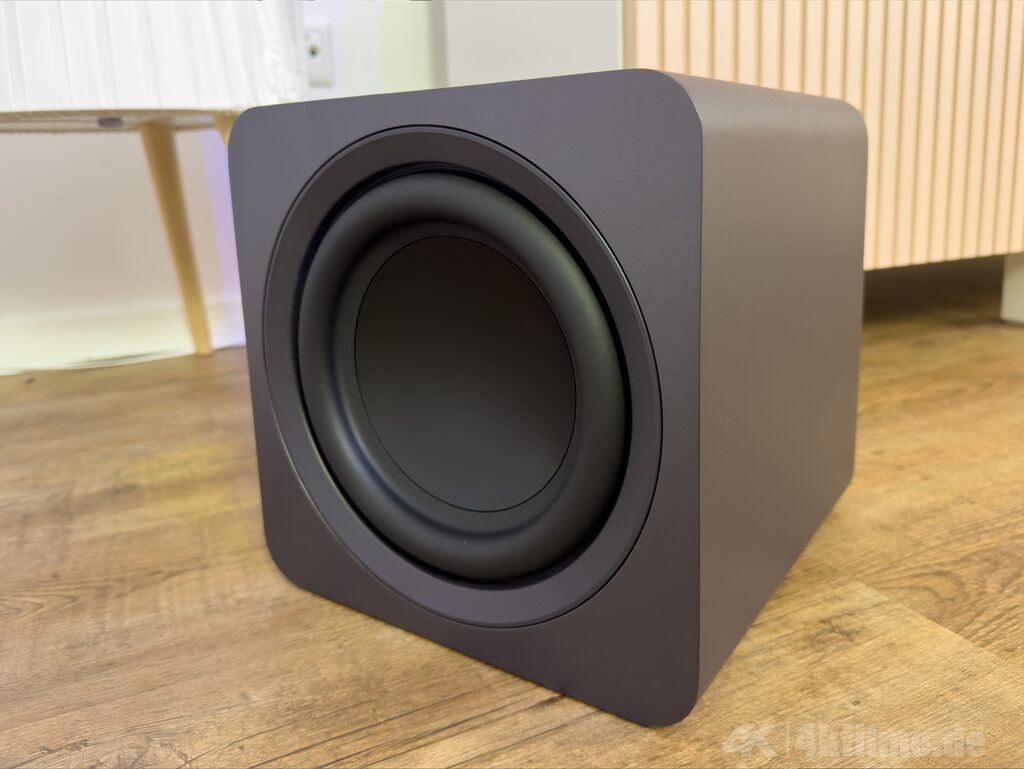 Die größte Neuerung ist der überarbeitete Subwoofer im "Dual-Sub-Design" mit zwei 8-Zoll-Treibern