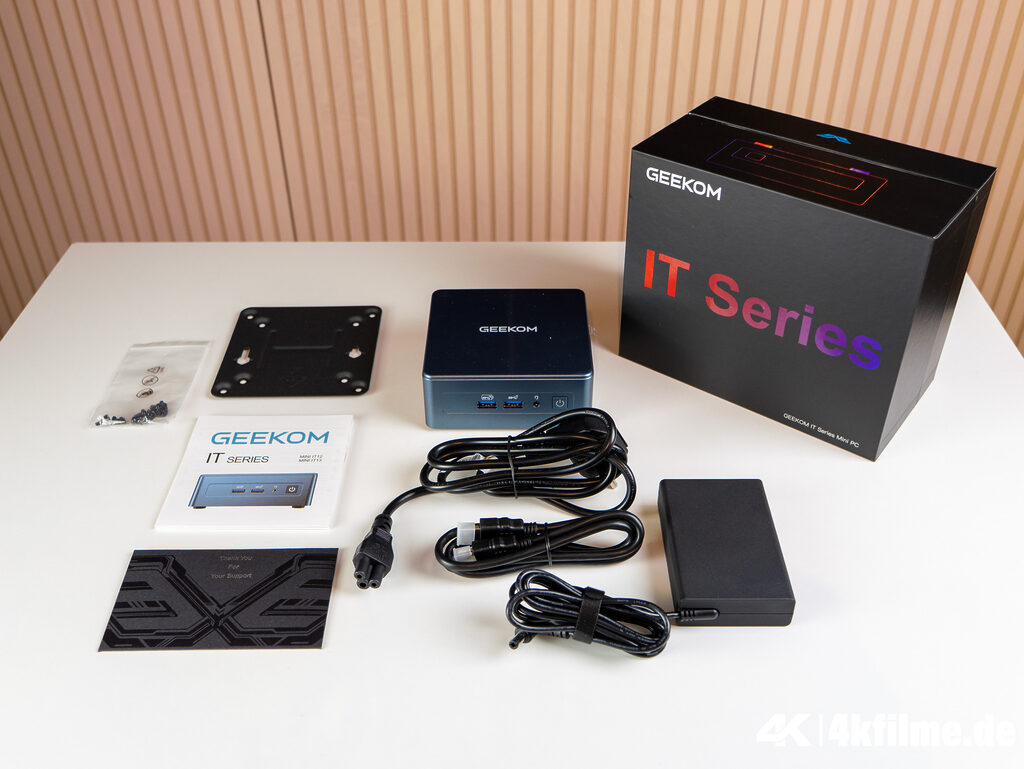 Der komplette Lieferumfang des Geekom IT12 Mini-PCs (2025-Edition)