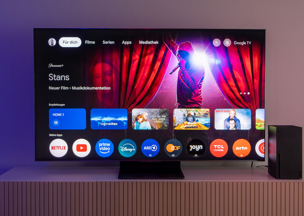 Die Google TV-Nutzeroberfläche ist schick und flott. 