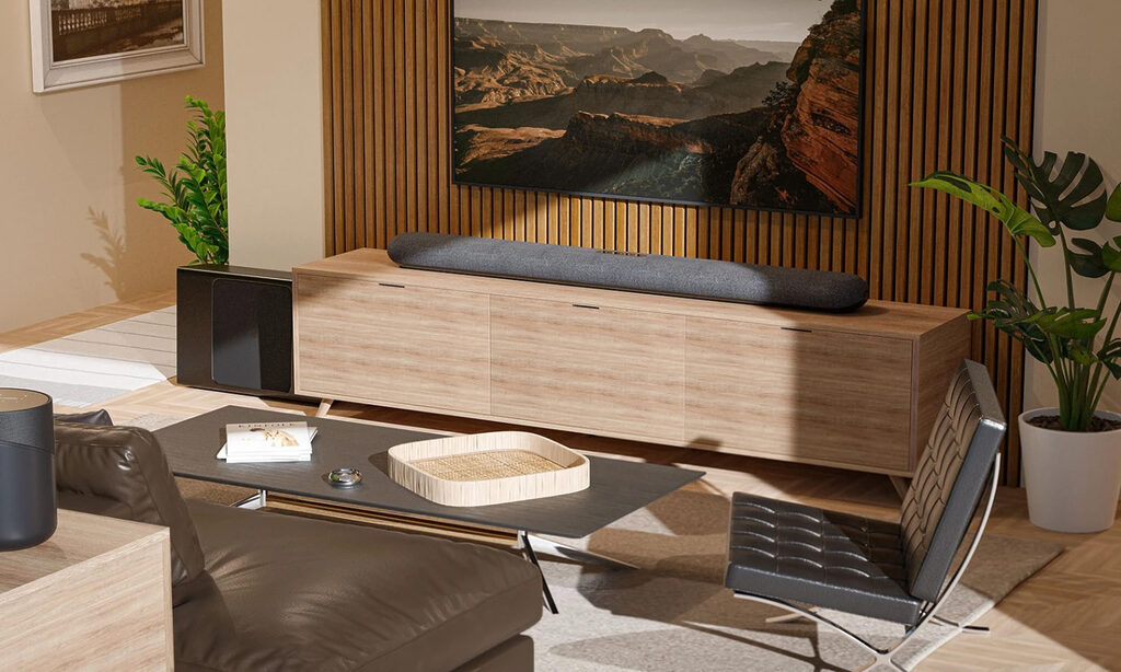 Die Bluesound Pulse Cinema Dolby Atmos-Soundbar mit 3.2.2-Klang hat nicht nur die Maße, sondern auch den Preis einer Premium-Soundbar.