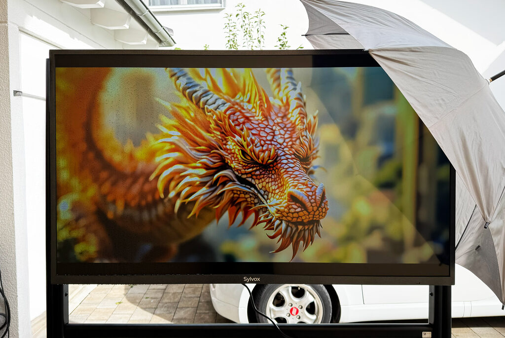 Wir testen unseren ersten Outdoor-Fernseher von Sylvox. Geschützt vor Wasser und Staub für Terrasse, Balkon und Wintergarten.