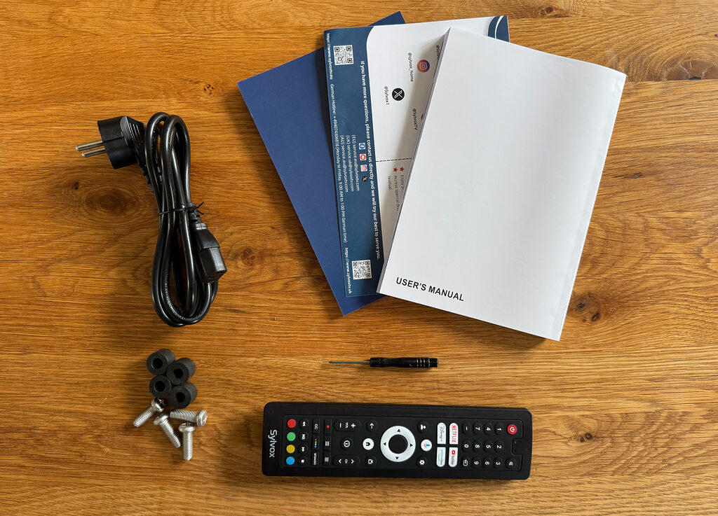 Der Lieferumfang des Sylvox Outdoor-TV ist überschaubar