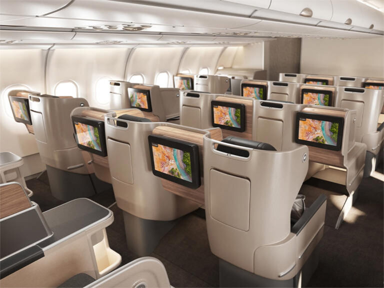 Im Himmel mit OLED: Airline Qantas rüstet in der Economy-Class mit 4K-Displays auf