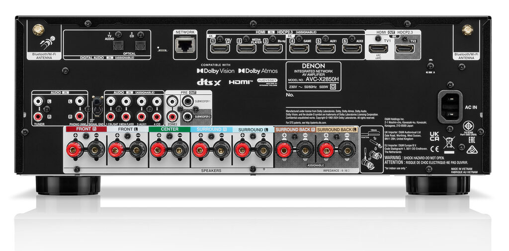 Die Rückseite des Denon AVC-X2850H zeigt das übersichtliche Anschlussterminal inkl. HDMI 2.1-Schnittstellen. 