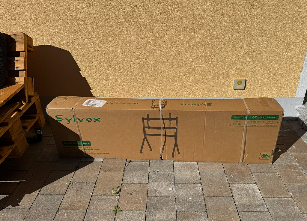 Wir starten mit dem TV-Trolley von Sylvox