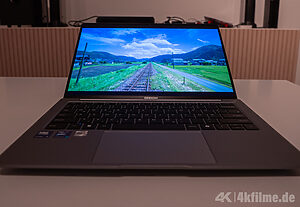 Das AMOLED-Display von der unten.