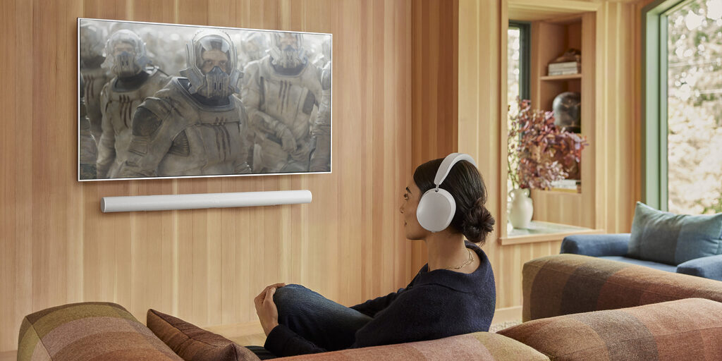 Sonos bleibt bei der Soundbar und bietet keine Einbindung weiterer Frontlautsprecher im Heimkino an.