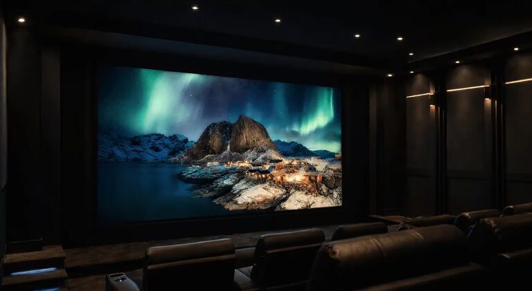 Heimkino für Millionäre: Micro LED kombiniert mit 14.8.8-Audiosystem