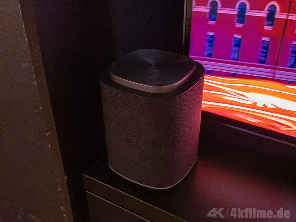 Der M5-Lautsprecher mit 1.1.1-Kanal-Sound und 50 Watt eignet sich hervorragend um kleine "akustische Löcher" zu stopfen. 