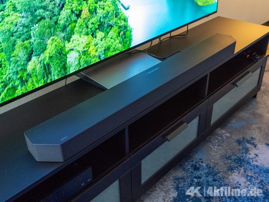 Die HW-Q995GH 11.1.4-Kanal Dolby Atmos Soundbar greift 2026 wieder nach der "Referenz-Krone". 