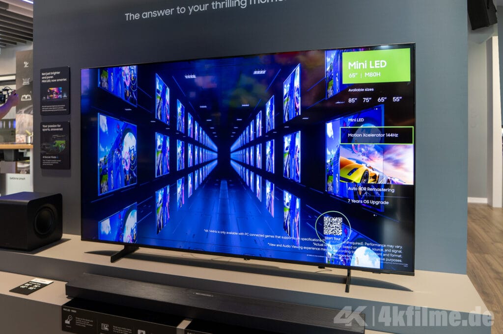 Der Samsung M80H 4K NEO QLED TV ist dank Motion Xcelerator 144 Hz sehr interessant für anspruchsvolle Gamer und bringt ein paar zusätzliche Sound-Features mit sich.