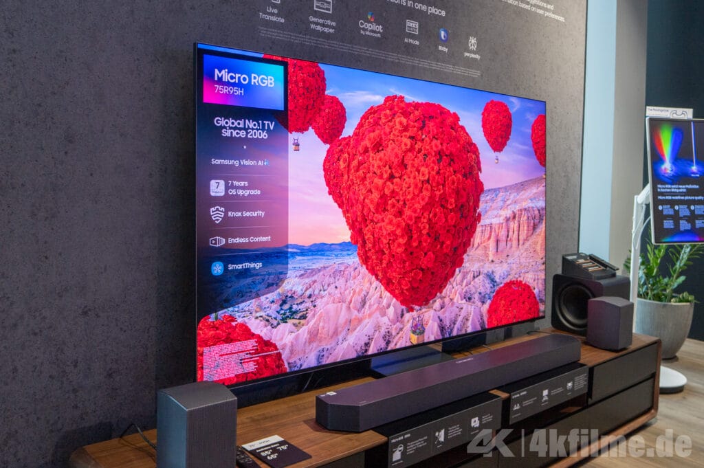 Der R95H 4K Micro LED TV bietet uns ein schickeres Design, mehr Dimming-Zonen und ist zudem Wireless One Connect kompatibel